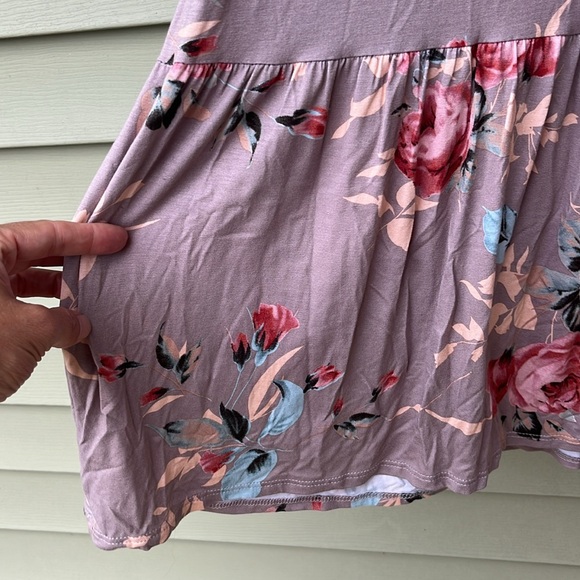 Gorgeous 7th Ray floral Maxie dress with ruffle sleeves and bottom - Picture 6 of 13